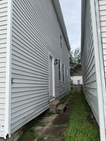 1321 Oakley Street Evansville IN 47710