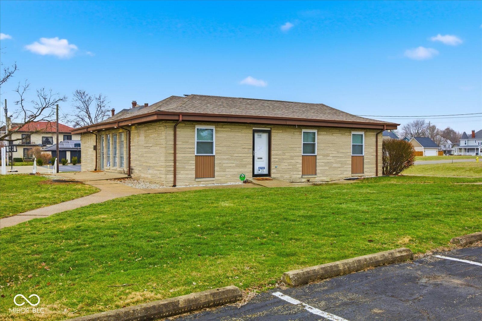 124 W Franklin Street Shelbyville IN 46176
