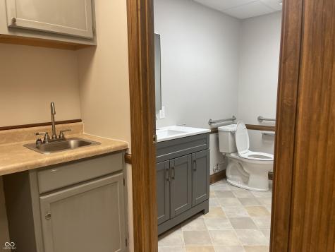 8915 S Keystone Avenue Indianapolis IN 46227