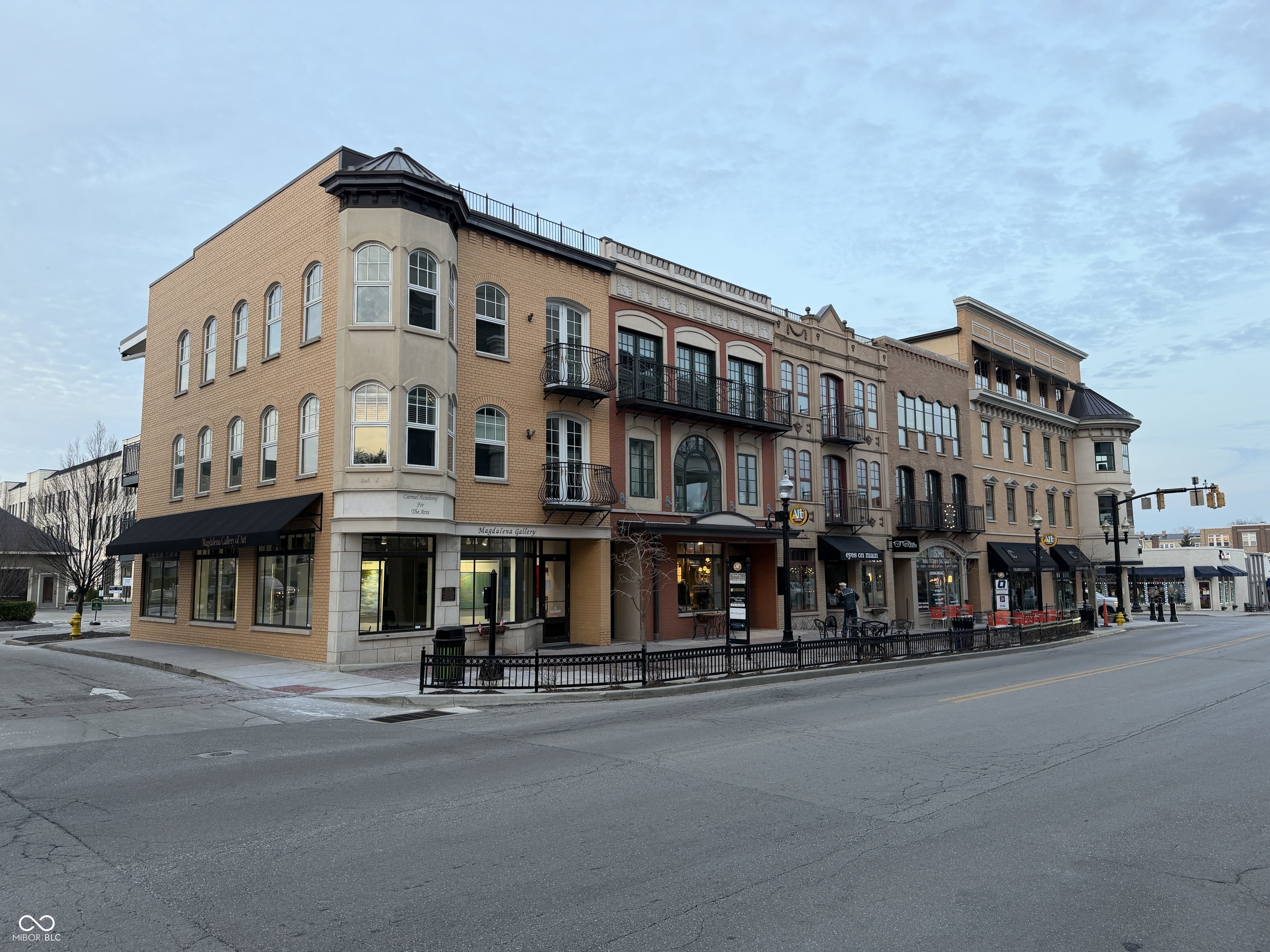 27 E Main Street Carmel IN 46032
