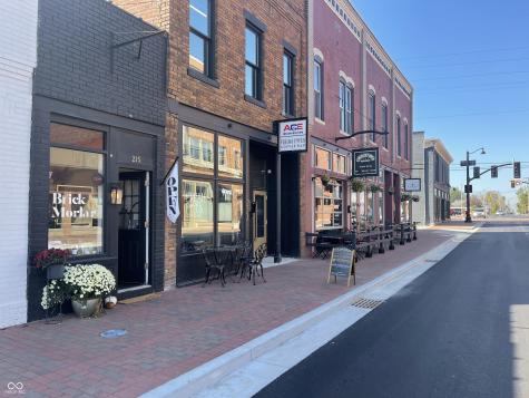 215 W Main Street Greenwood IN 46142
