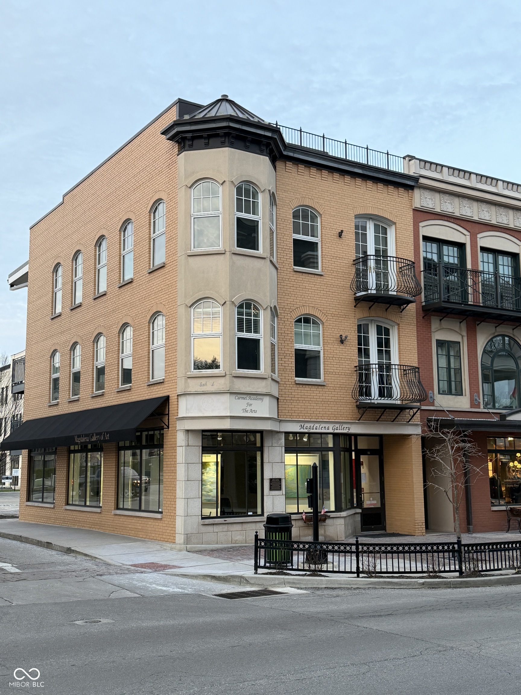 27 E Main Street Carmel IN 46032