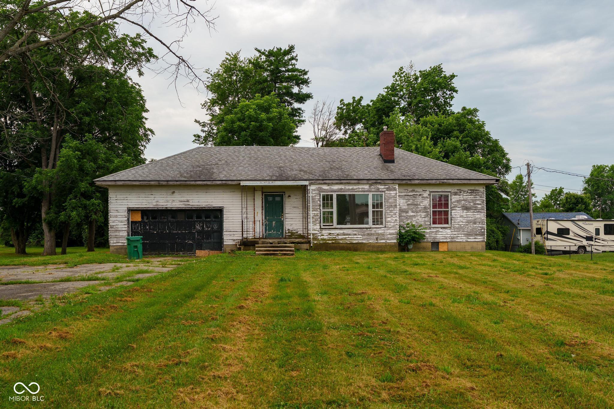 2239 W Main Street Greenfield IN 46140