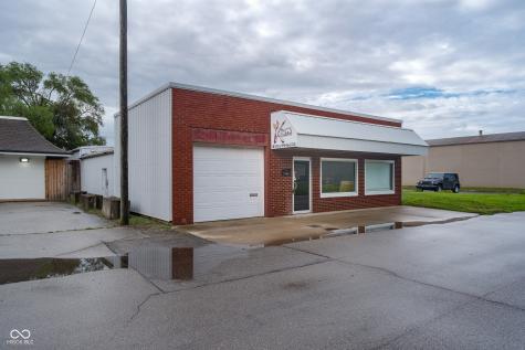 2305 Cottage Avenue Columbus IN 47201