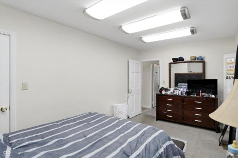 1109 N Shadeland Avenue Indianapolis IN 46219