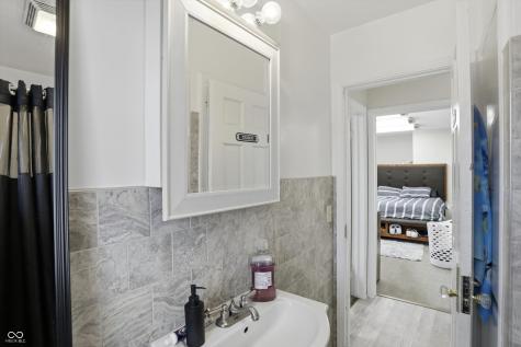 1109 N Shadeland Avenue Indianapolis IN 46219