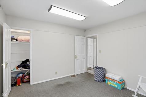 1109 N Shadeland Avenue Indianapolis IN 46219