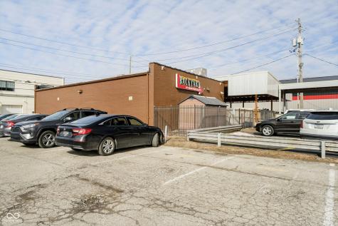822 N Illinois Street Indianapolis IN 46204