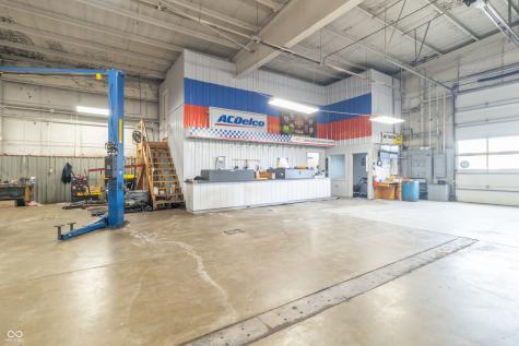 2260 W Main Street Greenfield IN 46140
