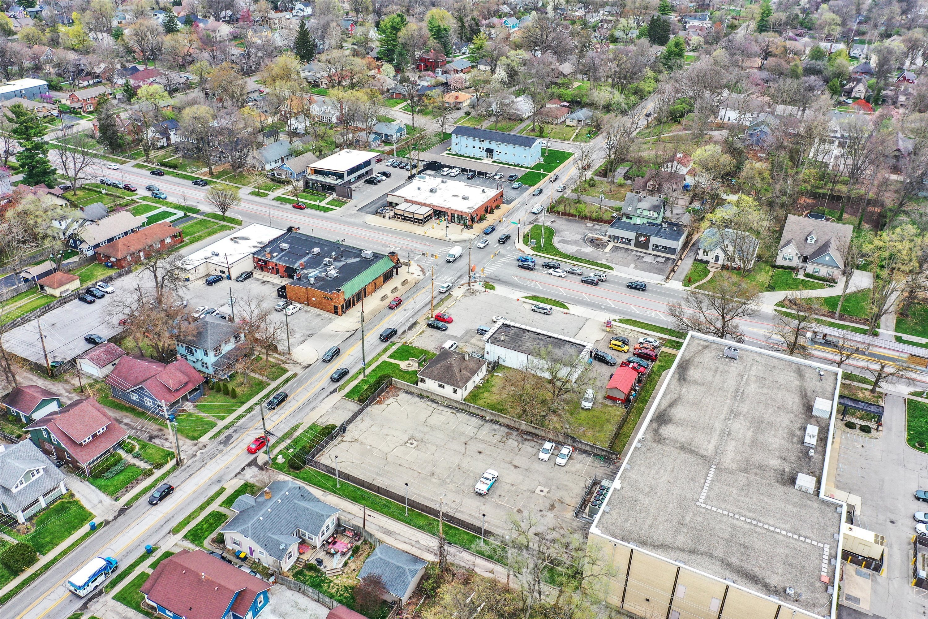 5898 N College Avenue Indianapolis 21971960 | CENTURY 21 Scheetz