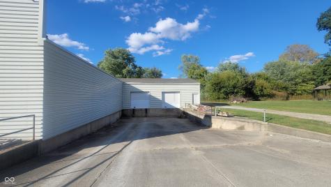 111 Aiken Street Hope IN 47246