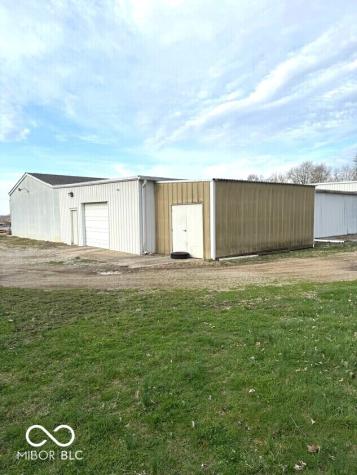 111 Aiken Street Hope IN 47246