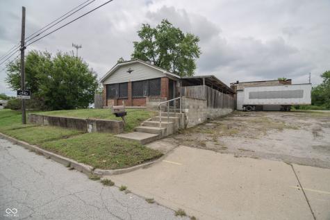 1028 Vandeman Street Indianapolis IN 46203