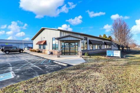 1502 Southpark Court Columbus IN 47201