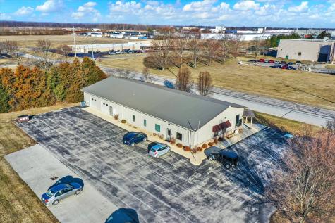 1502 Southpark Court Columbus IN 47201