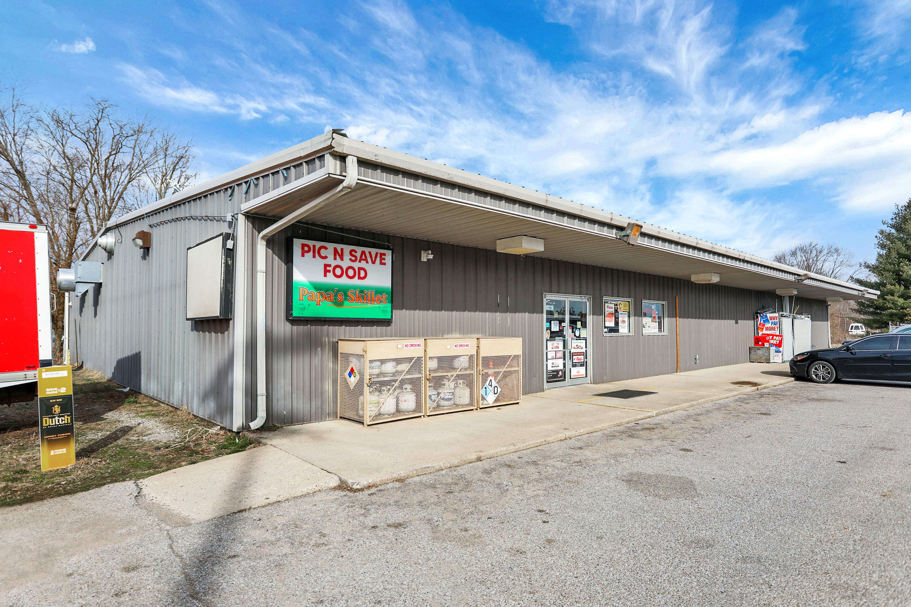 9135 S Mill Road Knightstown IN 46148