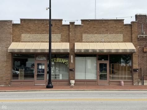 176 -180 W Main Street Greenwood IN 46142