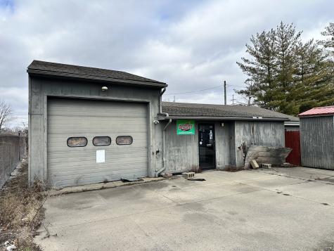 1302 E Wabash Avenue Crawfordsville IN 47933