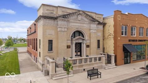 105 S Chestnut Street Seymour IN 47274