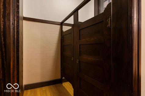 105 S Chestnut Street Seymour IN 47274
