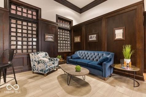 105 S Chestnut Street Seymour IN 47274