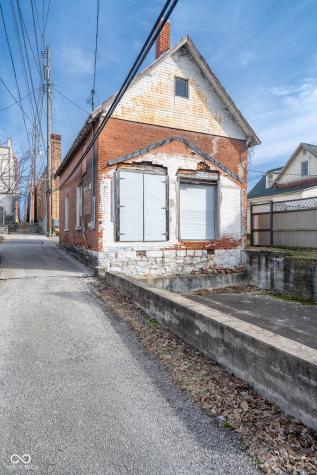 109 W Walnut Street Greencastle IN 46135