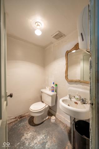 109 W Walnut Street Greencastle IN 46135