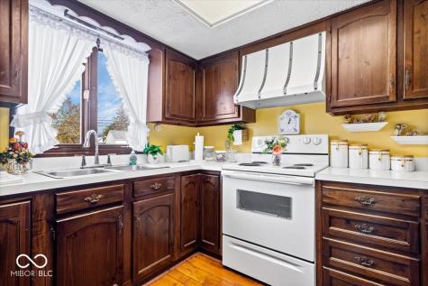 260 W Jackson Street Cicero IN 46034