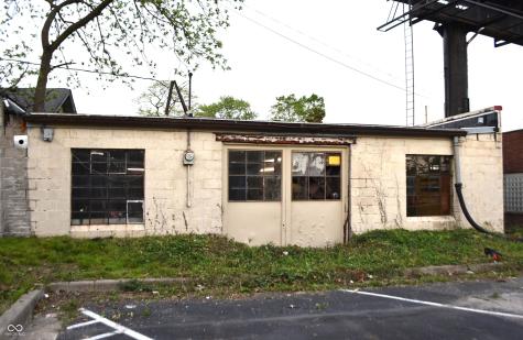 8 N Sheridan Avenue Indianapolis IN 46219