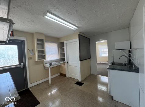 4615 N Shadeland Avenue Indianapolis IN 46226