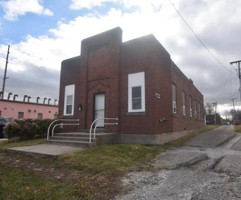 1349 S B Street Elwood IN 46036