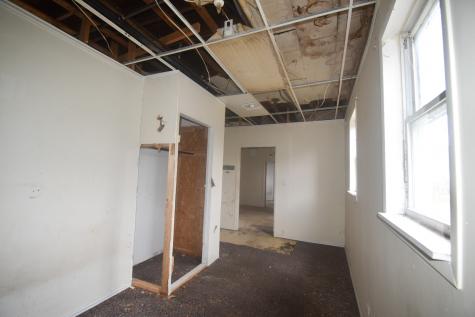 1349 S B Street Elwood IN 46036