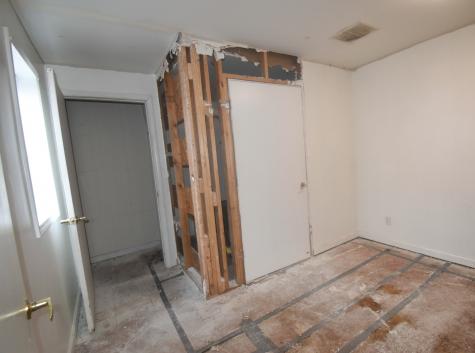 1349 S B Street Elwood IN 46036