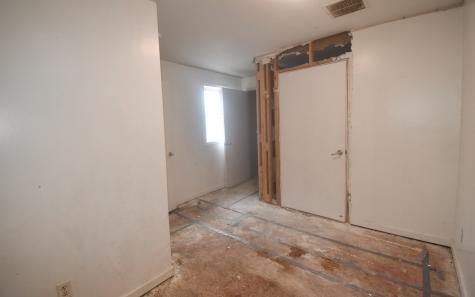 1349 S B Street Elwood IN 46036