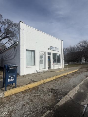 10372 E Us Highway 40 Charlottesville IN 46117