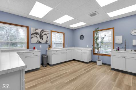 10455 N College Avenue Carmel IN 46280