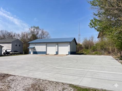 2056 N 4th Street Terre Haute IN 47804