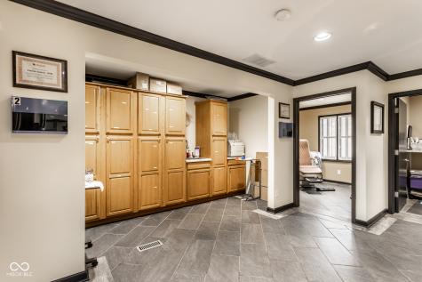 7412 Rockville Road Indianapolis IN 46214