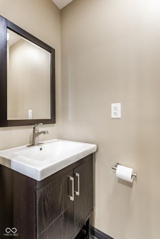 7412 Rockville Road Indianapolis IN 46214