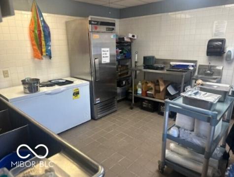 8160 E 42nd Street Indianapolis IN 46226