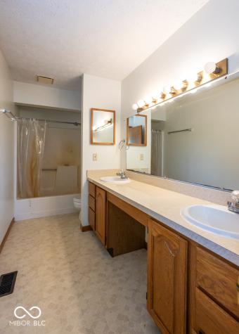 6145 N 400 W Fairland IN 46126