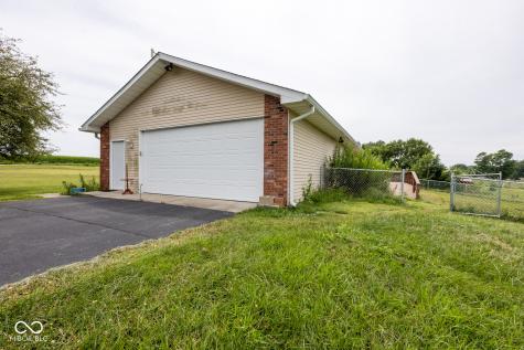 6145 N 400 W Fairland IN 46126