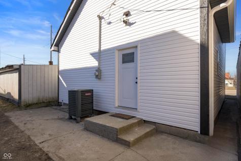 1041 S East Street Indianapolis IN 46225