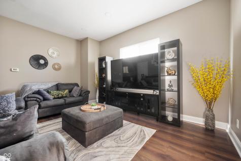 1041 S East Street Indianapolis IN 46225