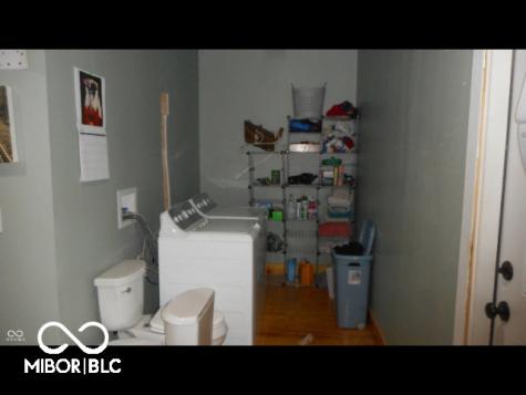 7716-7718 Michigan Road Indianapolis IN 46268