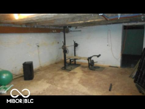 7716-7718 Michigan Road Indianapolis IN 46268