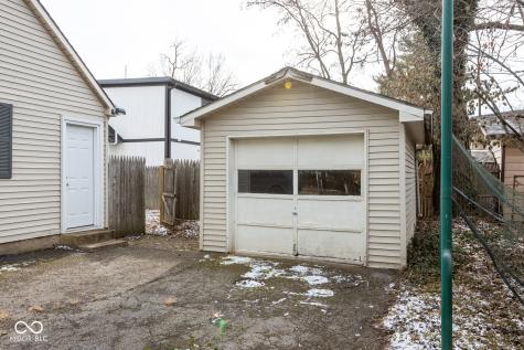6570 Carrollton Avenue Indianapolis IN 46220