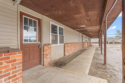 61 E 150 S Crawfordsville IN 47933
