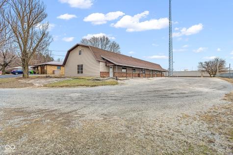 61 E 150 S Crawfordsville IN 47933