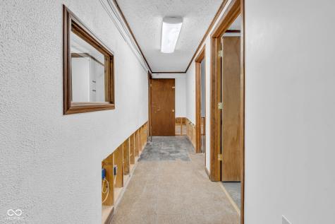 61 E 150 S Crawfordsville IN 47933
